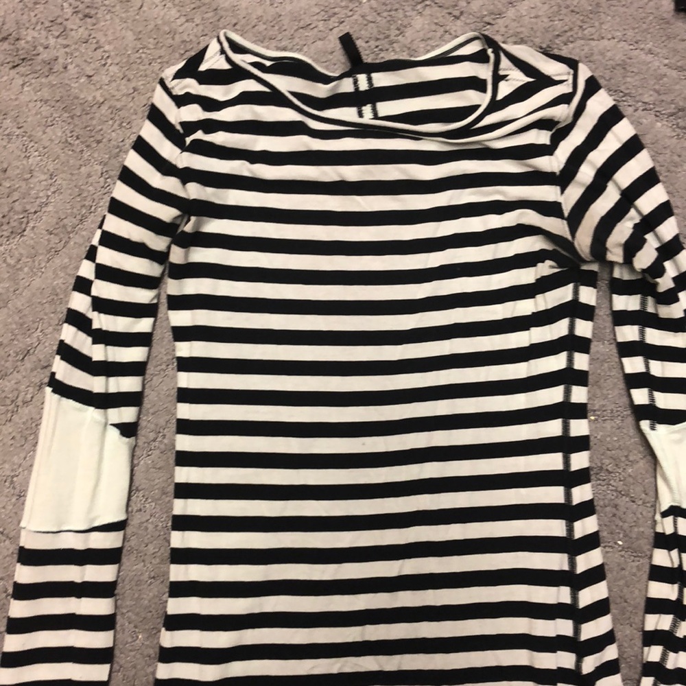 Long sleeve lulu lemon top